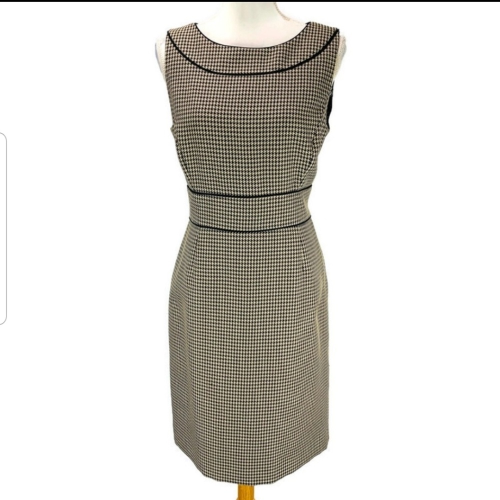 Ladies Tahari Dress